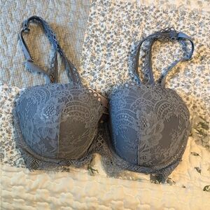 Victoria’s Secret lined Demi blue- size 32DDD